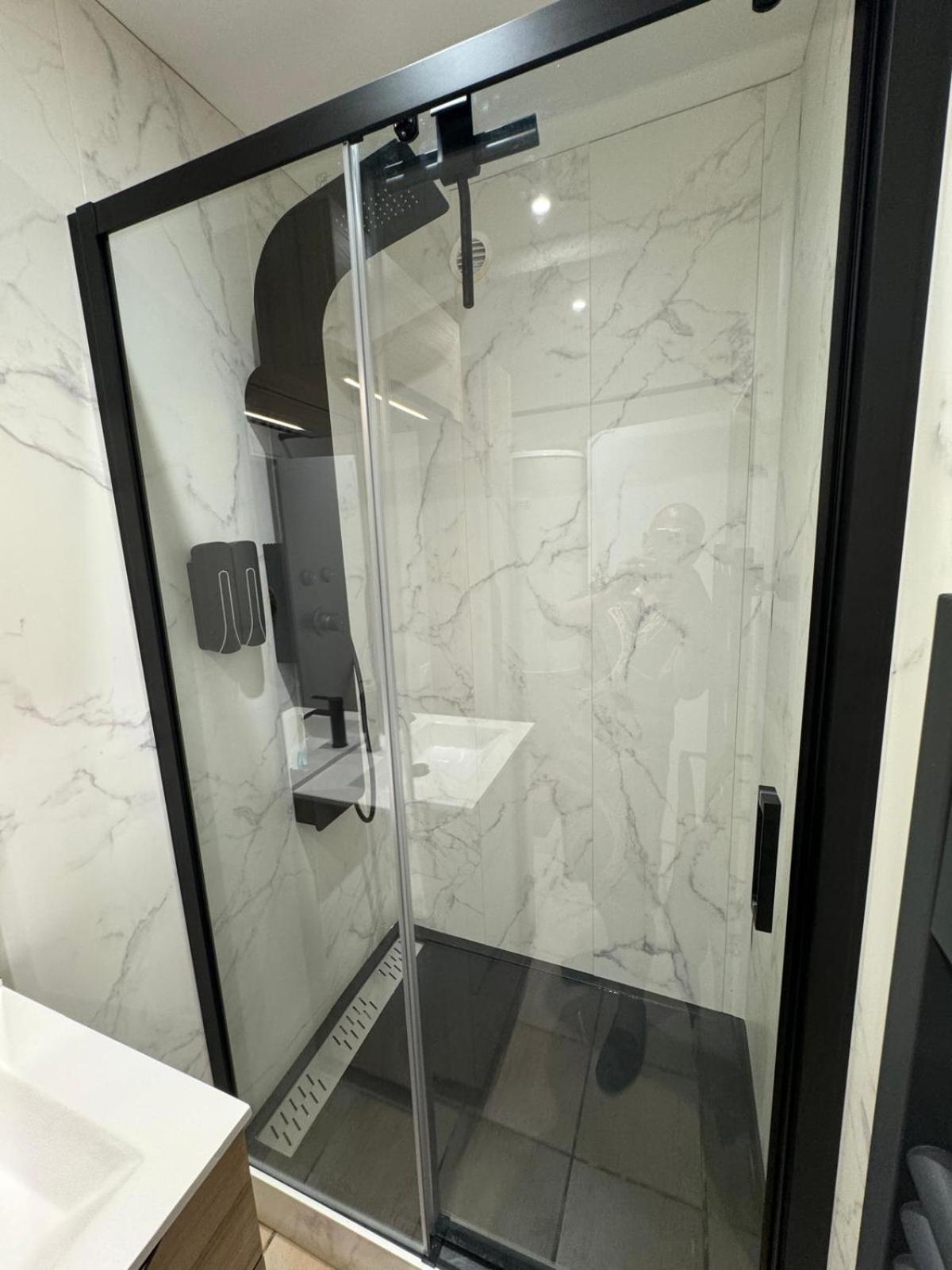 Charmant Appartement En Hypercentre De Кастельнодари Экстерьер фото