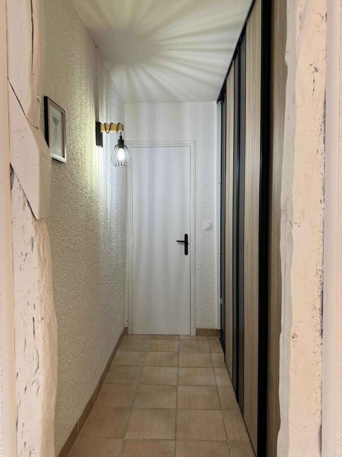 Charmant Appartement En Hypercentre De Кастельнодари Экстерьер фото